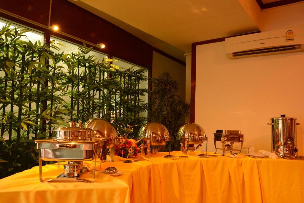 Pohseen Grand Palace Hotel Bangkok Kültér fotó