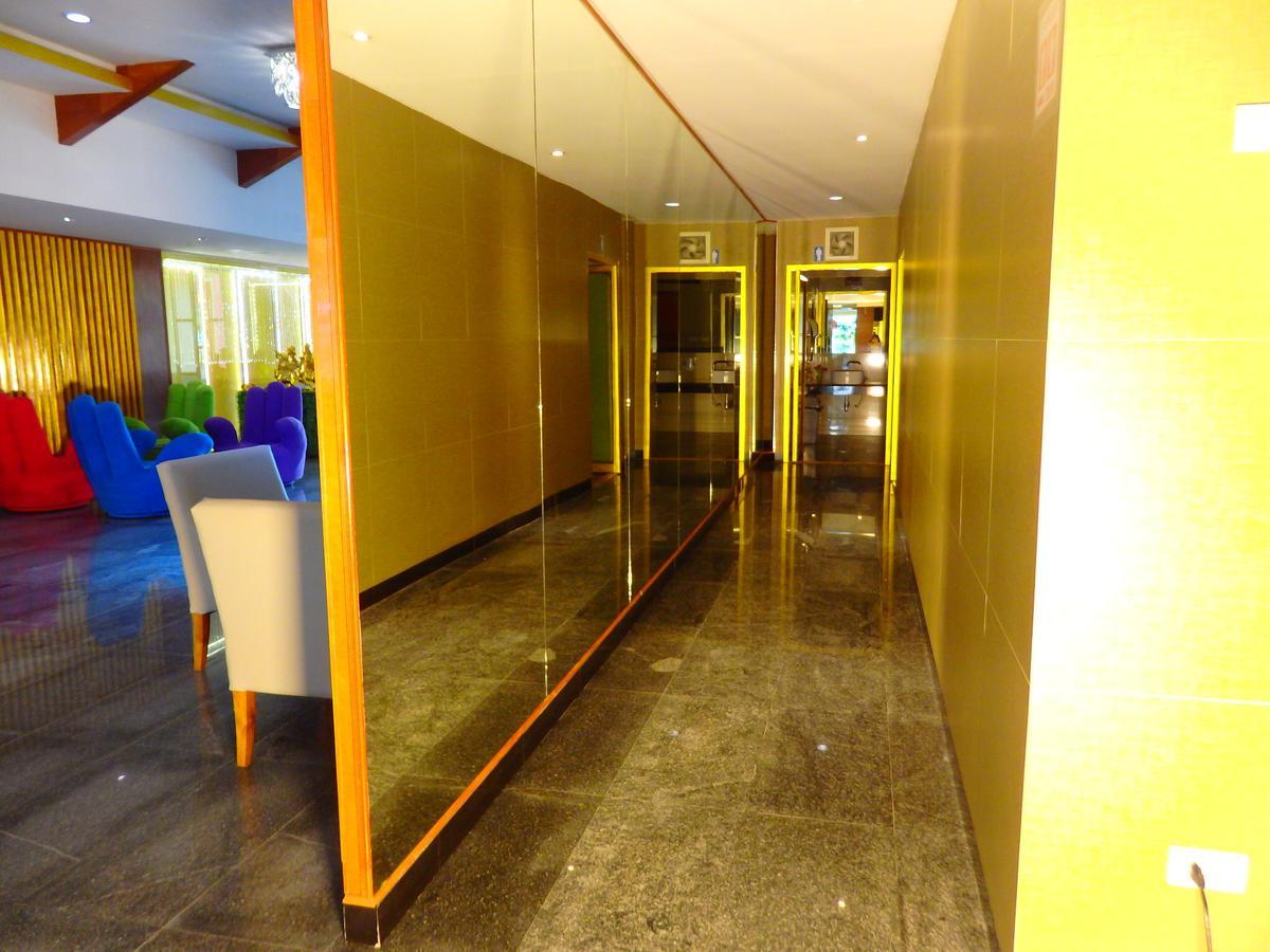 Pohseen Grand Palace Hotel Bangkok Kültér fotó